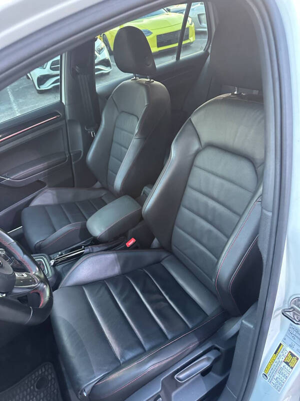 2017 Volkswagen Golf GTI