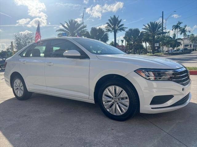 2020 Volkswagen Jetta Sedan - $17,997