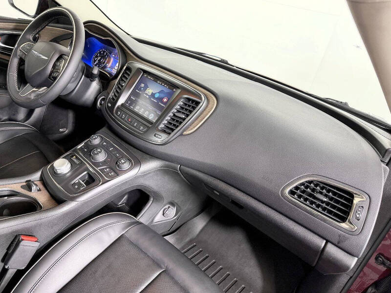 2015 Chrysler 200 C
