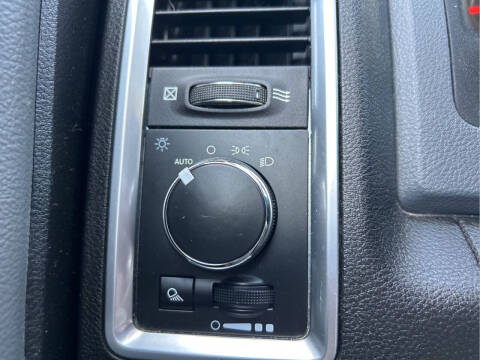 2019 RAM 1500 Classic SLT