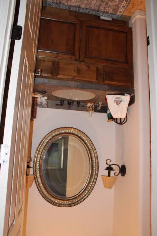 1985 custom home 3600 ft