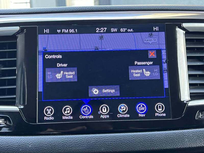 2017 Chrysler Pacifica Touring-L