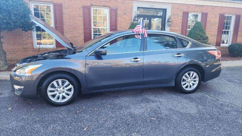 2013 Nissan Altima for sale at Samson Motorcars inc in Bowling Green VA