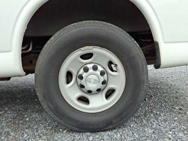 2017 Chevrolet Express LS 2500