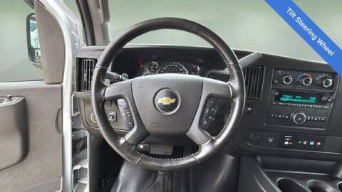 2022 Chevrolet Express 2500