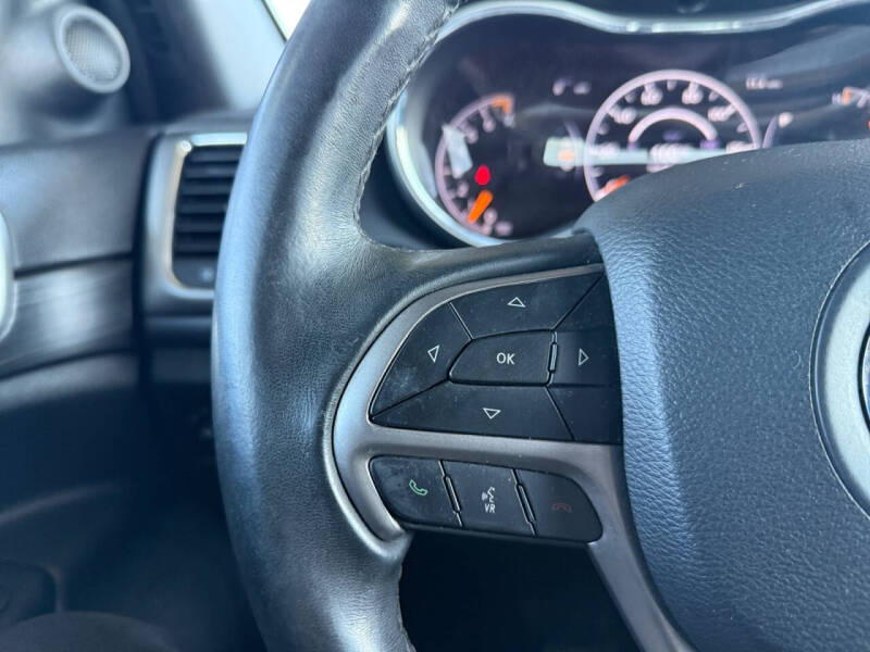 2019 Jeep Grand Cherokee Laredo E