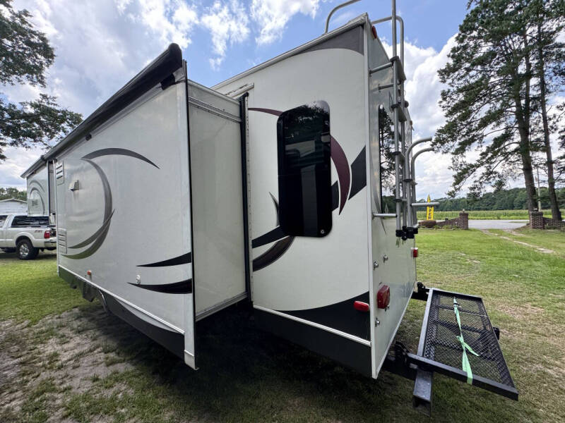 2013 Dutchmen Denali   330RLS