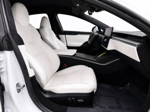 2022 Tesla Model S Plaid