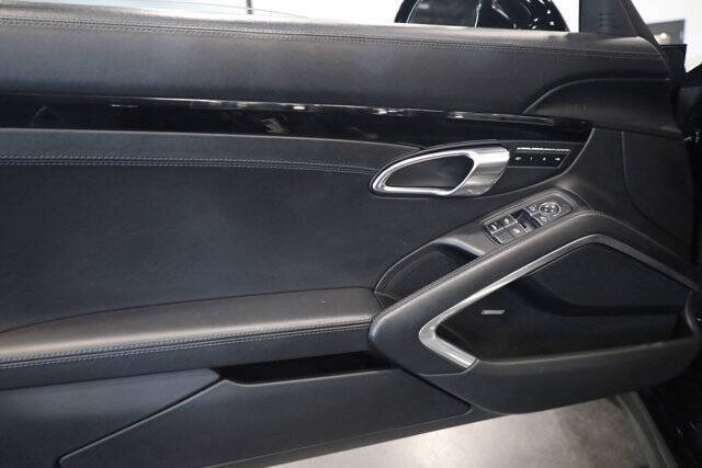 2017 Porsche 911 Carrera 4S