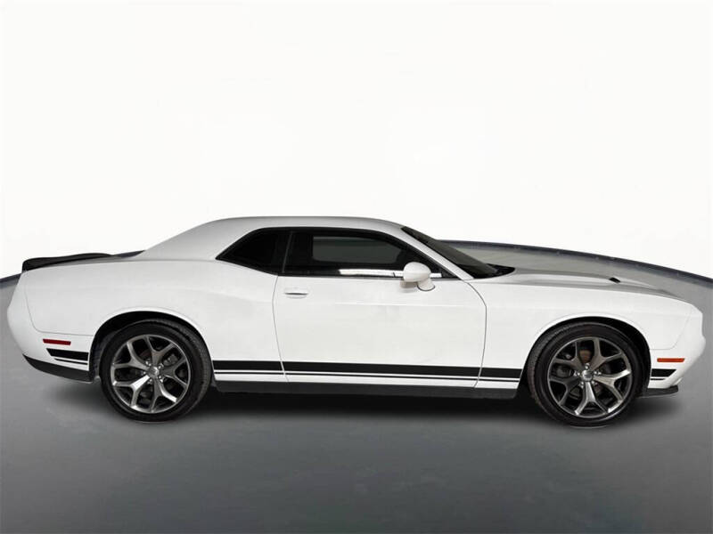 2017 Dodge Challenger SXT