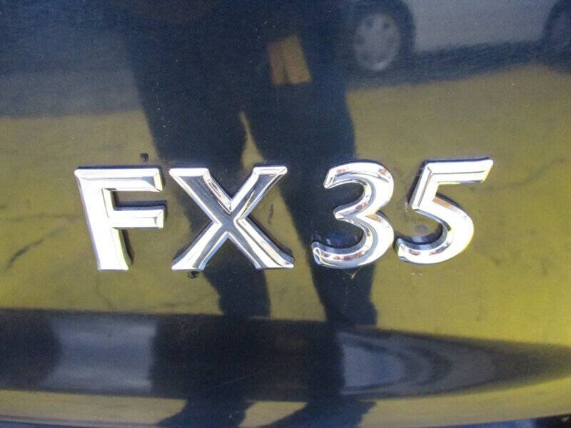 2005 Infiniti FX35