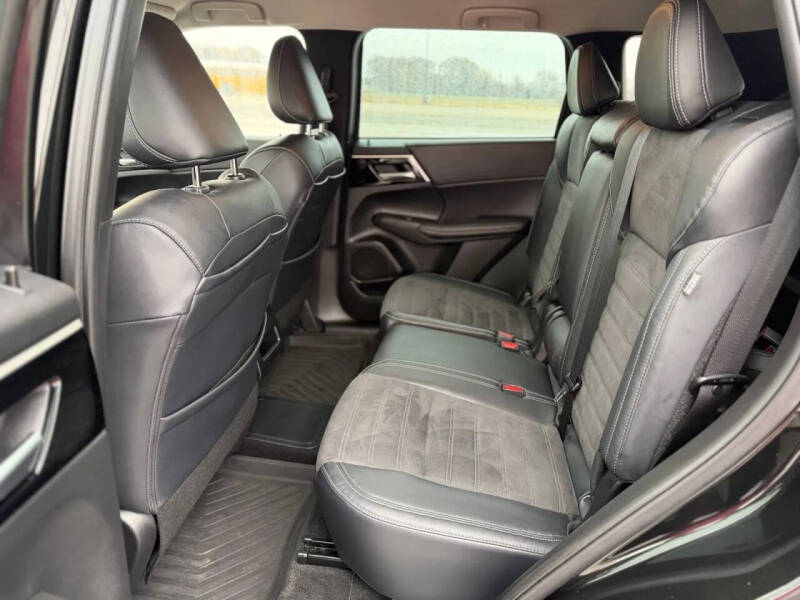 2023 Mitsubishi Outlander PHEV