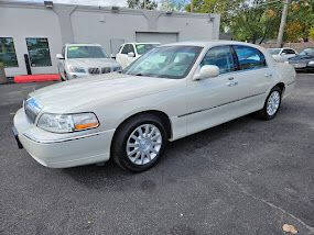 2007 Lincoln Town Car for sale at Redford Auto Quality Used Cars in Redford MI