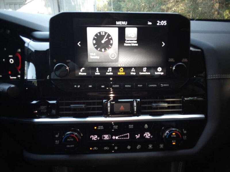 2025 Nissan Pathfinder Platinum