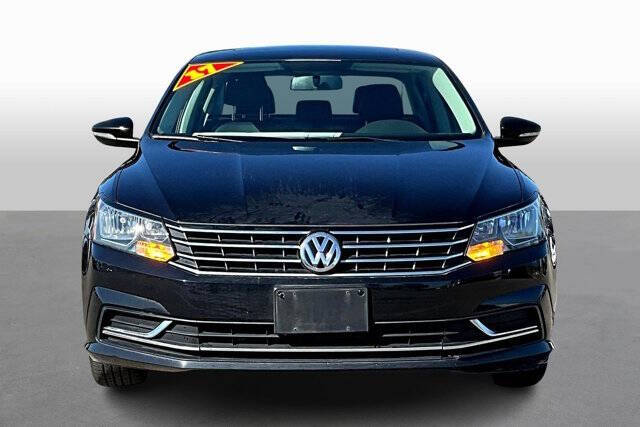 2017 Volkswagen Passat 1.8T SE