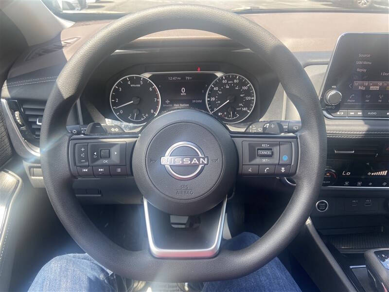 2022 Nissan Rogue SV