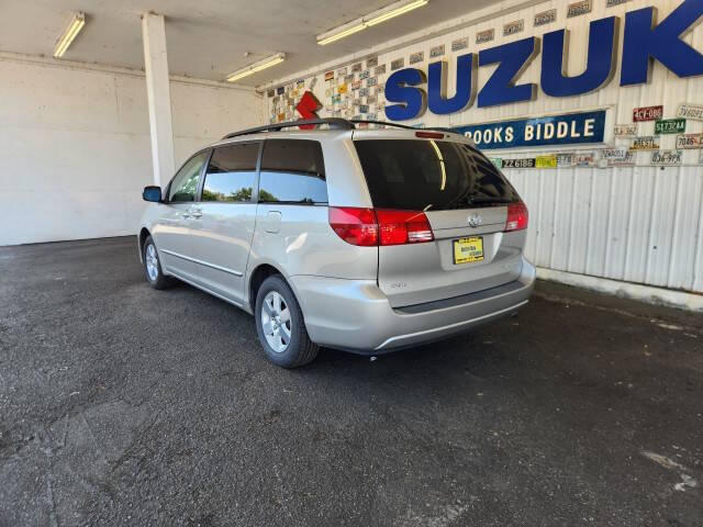 2005 Toyota Sienna