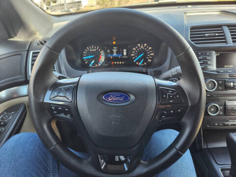 2017 Ford Explorer