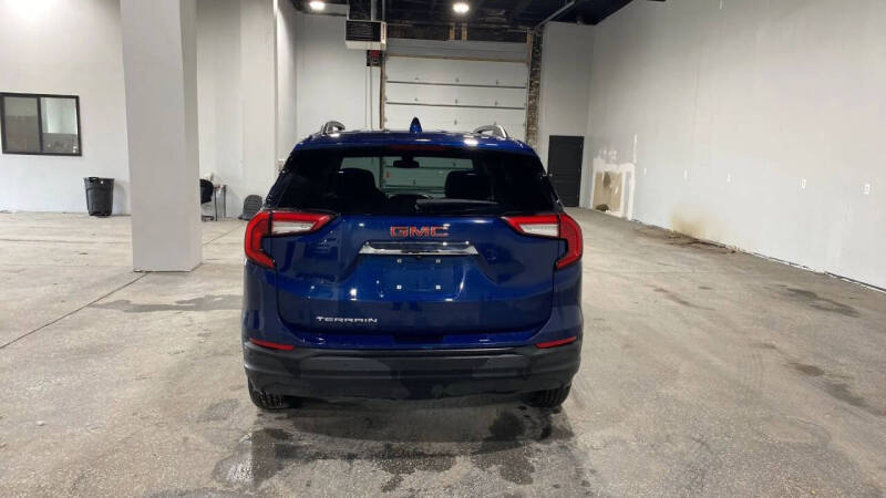 2022 GMC Terrain SLE