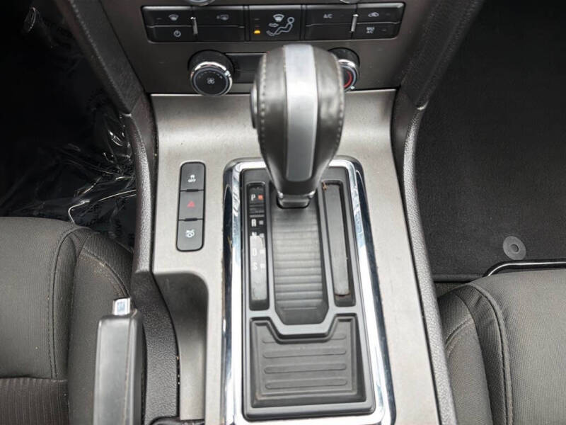 2014 Ford Mustang V6