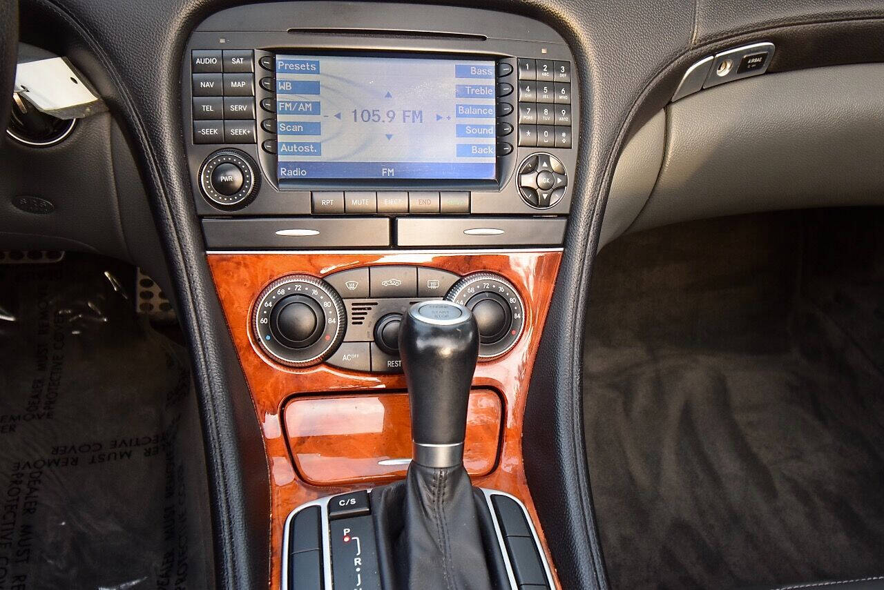 2005 Mercedes-Benz SL-Class 14