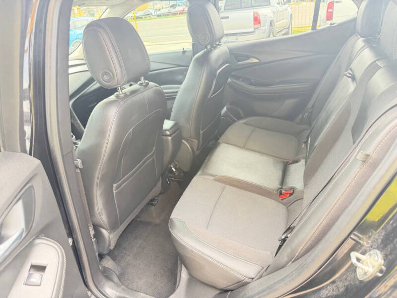 2020 Buick Encore GX Select