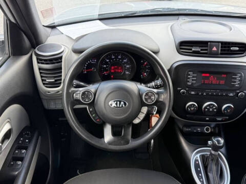 2015 Kia Soul +