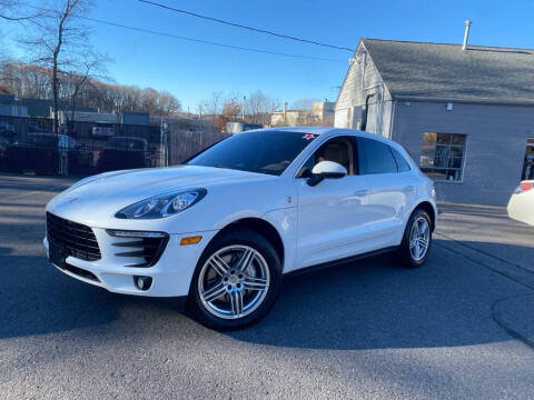 2015 Porsche Macan for sale at Larin Auto in Norwood MA