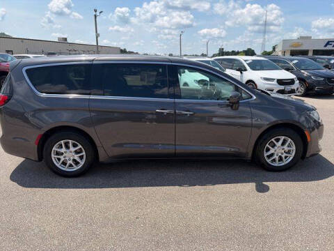 2020 Chrysler Pacifica Touring