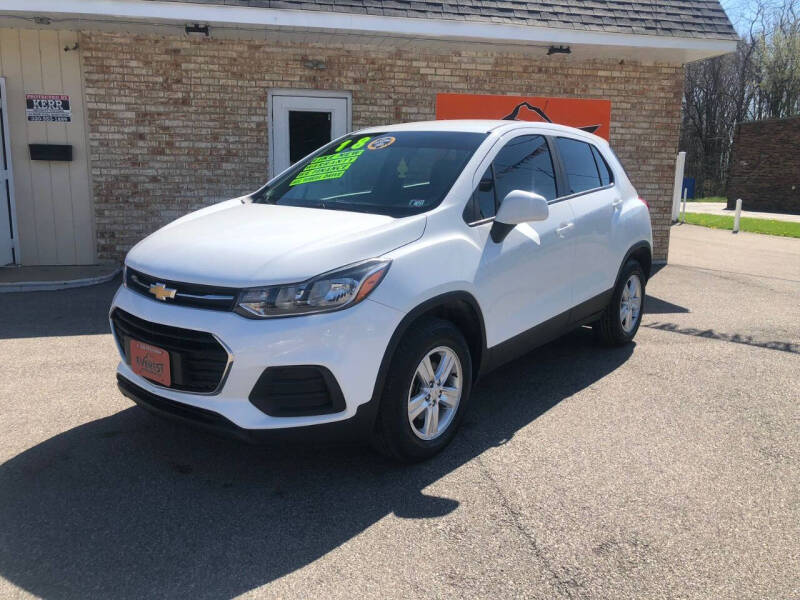 Used 2018 Chevrolet Trax LS with VIN KL7CJNSB2JB714477 for sale in Austintown, OH