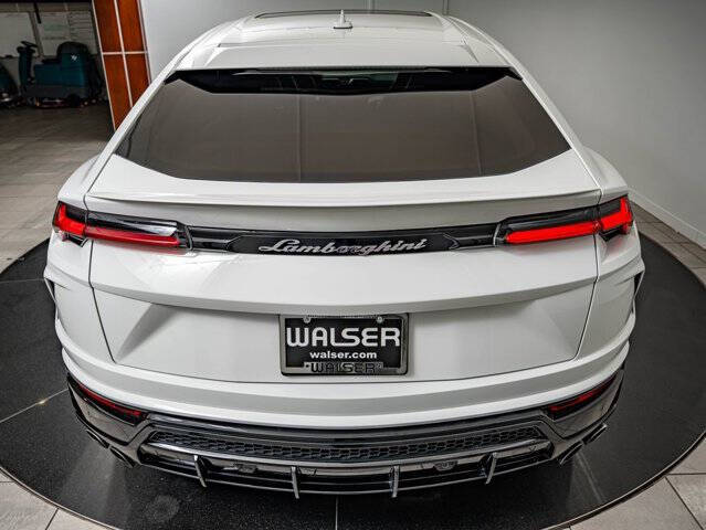 2022 Lamborghini Urus