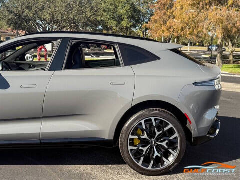 2021 Aston Martin DBX