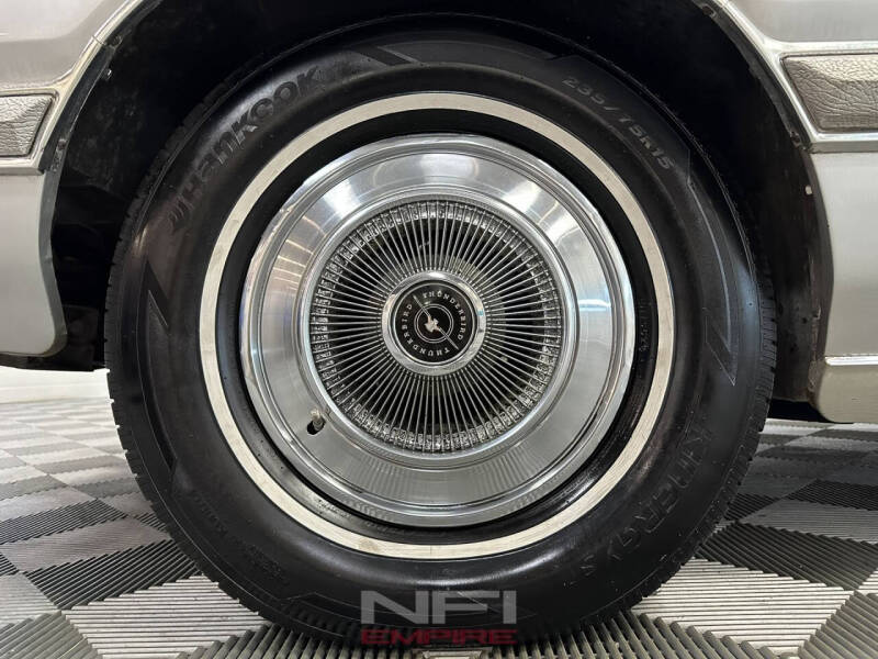 1975 Ford Thunderbird