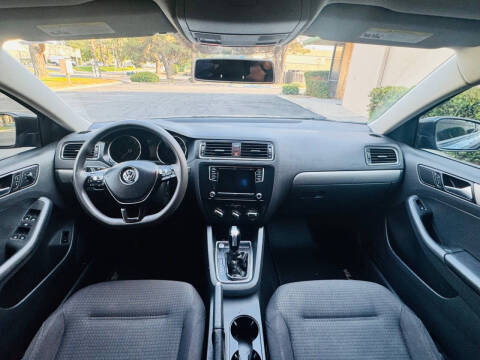 2016 Volkswagen Jetta