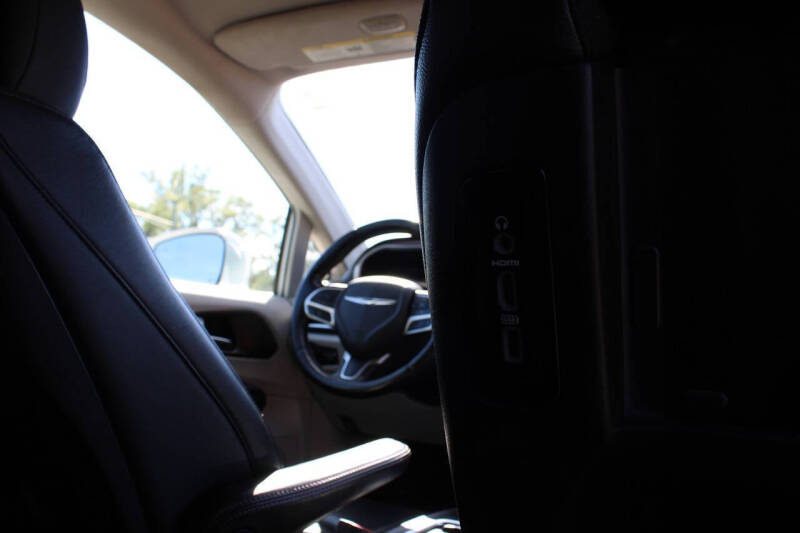 2018 Chrysler Pacifica Touring L Plus