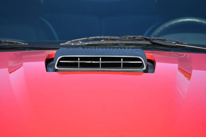 2004 Ford Mustang Mach 1 Premium