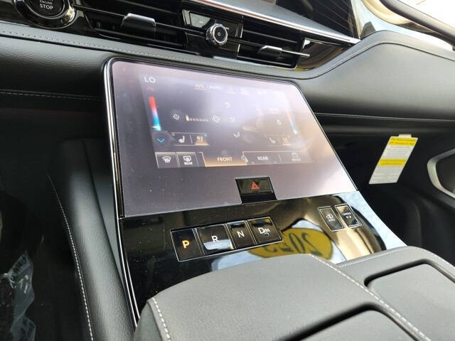 2025 Infiniti QX80 Sensory