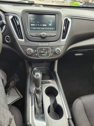 2017 Chevrolet Malibu LT