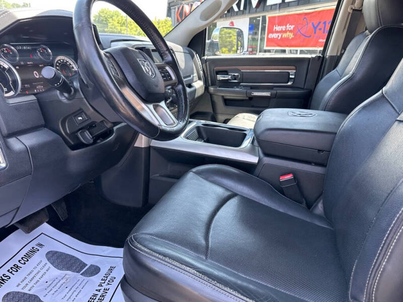 2017 RAM 1500 Laramie