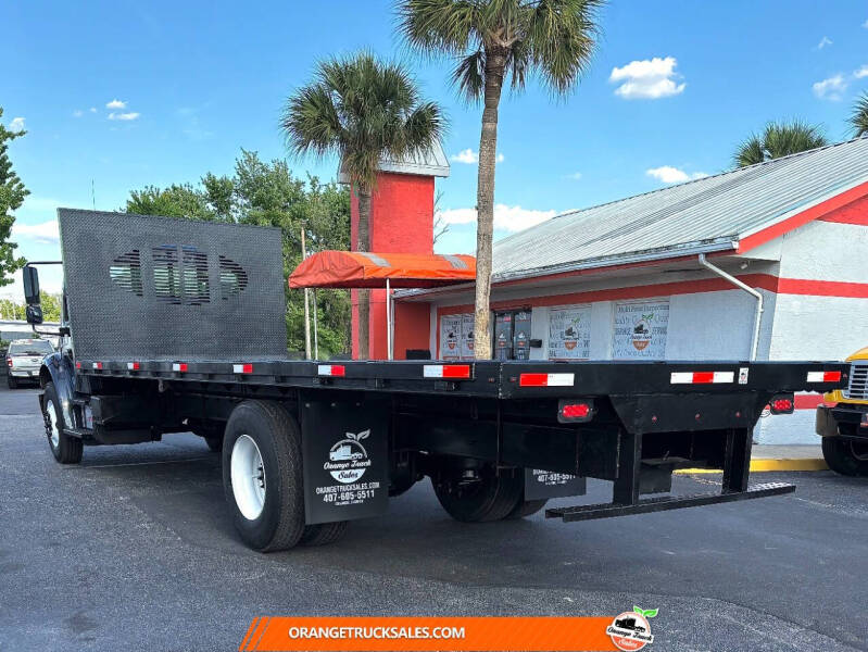 2019 Freightliner M2 106
