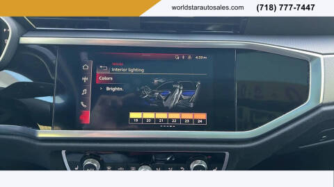 2022 Audi Q3 quattro Premium Plus 40 TFSI