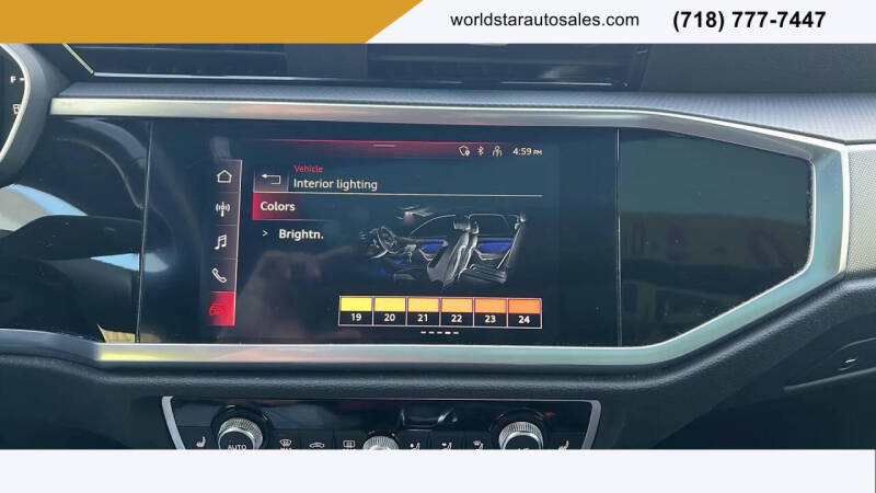 2022 Audi Q3 quattro Premium Plus 40 TFSI