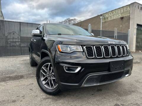 2019 Jeep Grand Cherokee for sale at Illinois Auto Sales in Paterson NJ