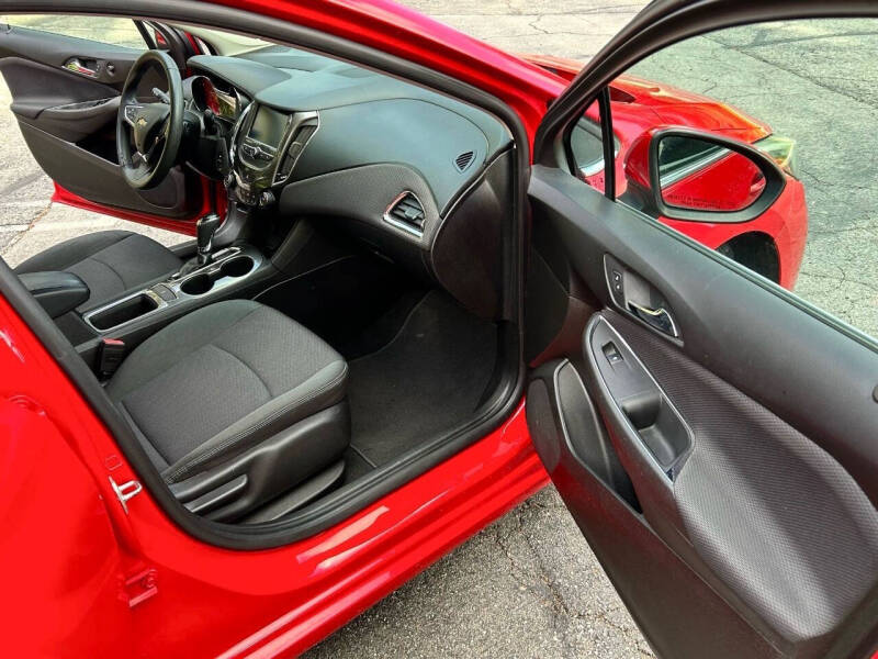 2017 Chevrolet Cruze LT Auto