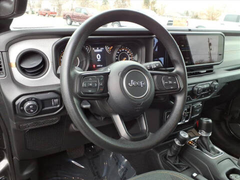 2024 Jeep Gladiator NightHawk