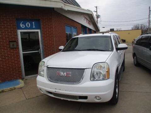 2007 GMC Yukon XL for sale at Discount Motor Sales LLC in Wichita KS