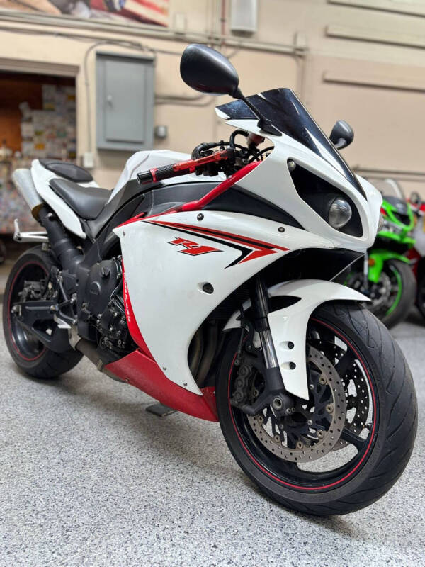 2009 Yamaha YZF-R1