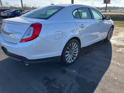 2015 Lincoln MKS