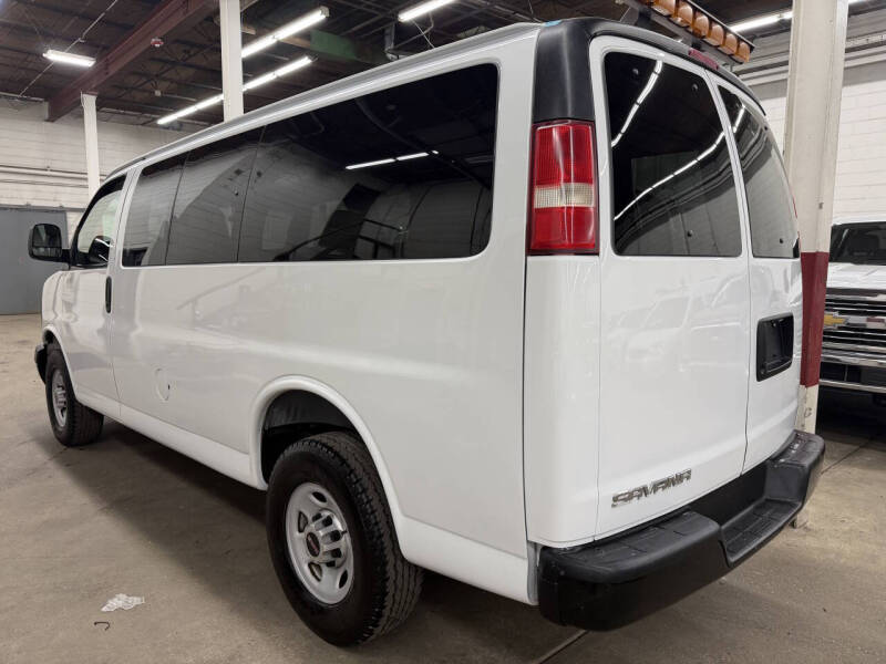 2009 GMC Savana LS 3500