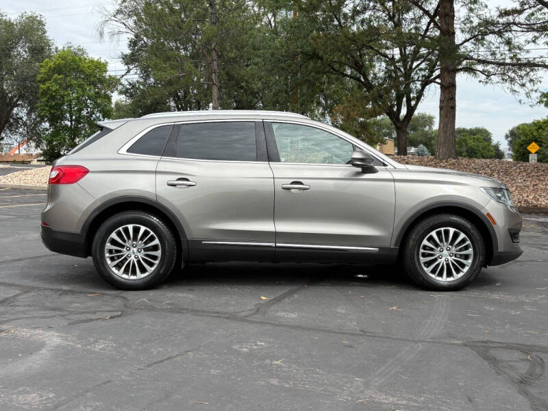 2016 Lincoln MKX Select